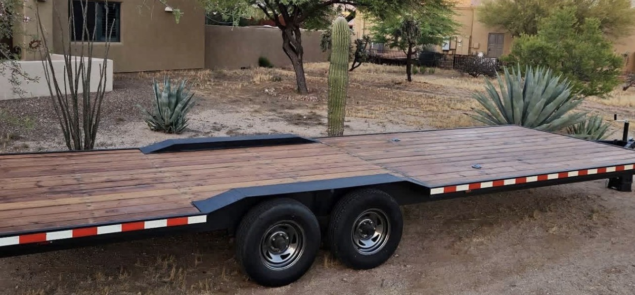 Extreme Trailer Rental flatbed deck-over trailer in Chandler, Arizona